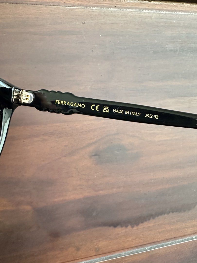 Authentic Ferragamo Sunglasses (Category: Sunglasses & Eyewear) located in Quezon City. Submitted by nej_20 (Listing ID 1467841477, Image 2). Description: Original Sunglasses 💯 Brandnew 💯 Fixed Price ‼️ It comes in a ziplock bag with a leaflet included. What you see is what you get. 📍 Quezon City.