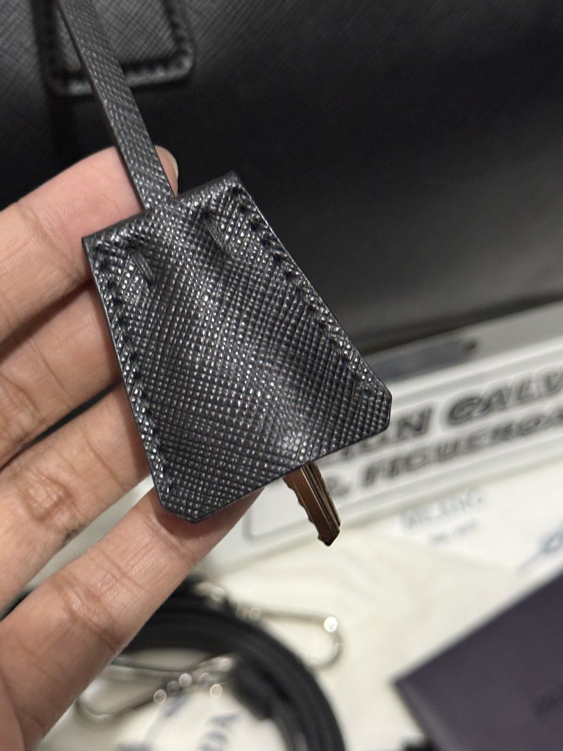 Authentic Prada 2-way saffiano (Category: Cross-body Bags) located in Manila. Submitted by reg08 (Listing ID 1468053776, Image 3). Description: With coa Dustbag.