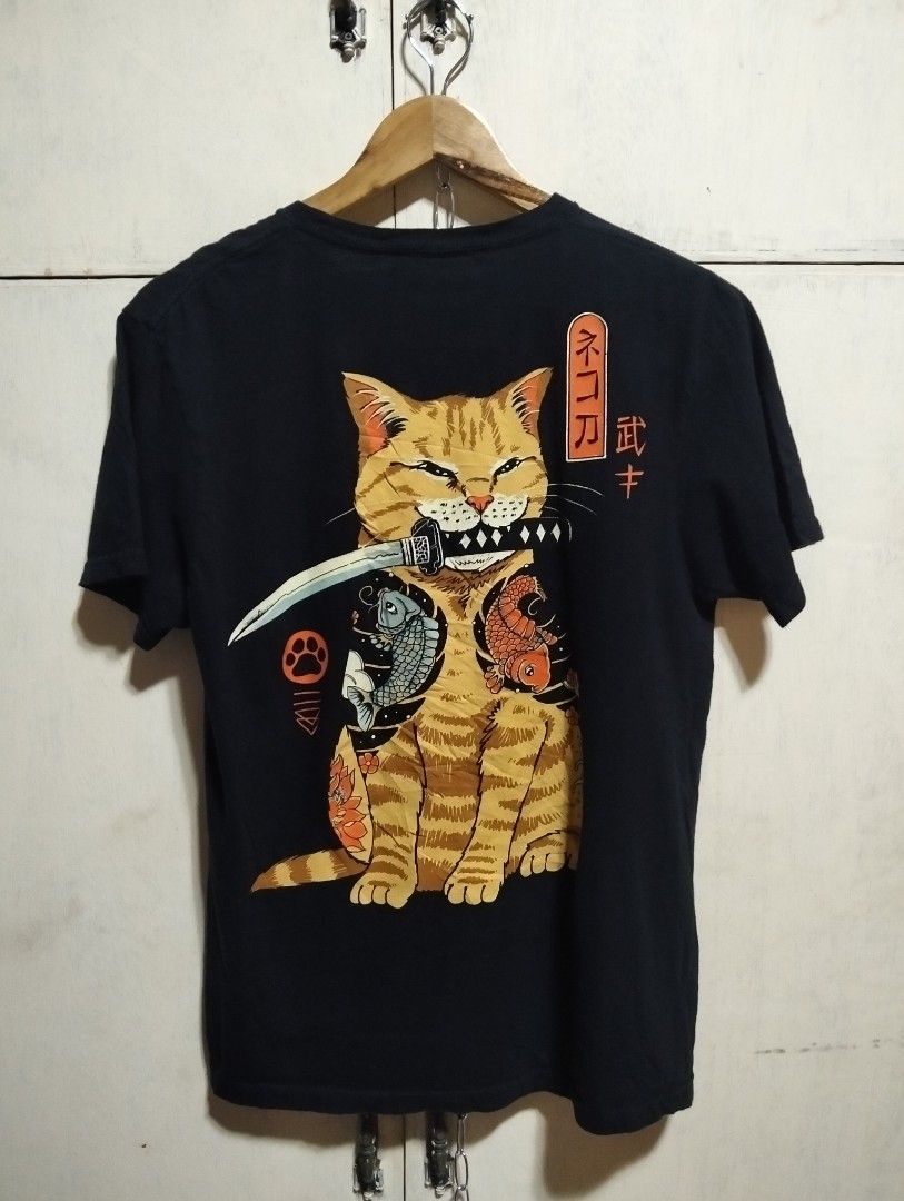 AUTHENTIC THREADLESS X VINCENT TRINIDAD GRAPHIC TEE (Category: Tshirts & Polo Shirts ) located in Malolos. Submitted by rthrift2026 (Listing ID 1467941608, Image 2). Description: No issue.