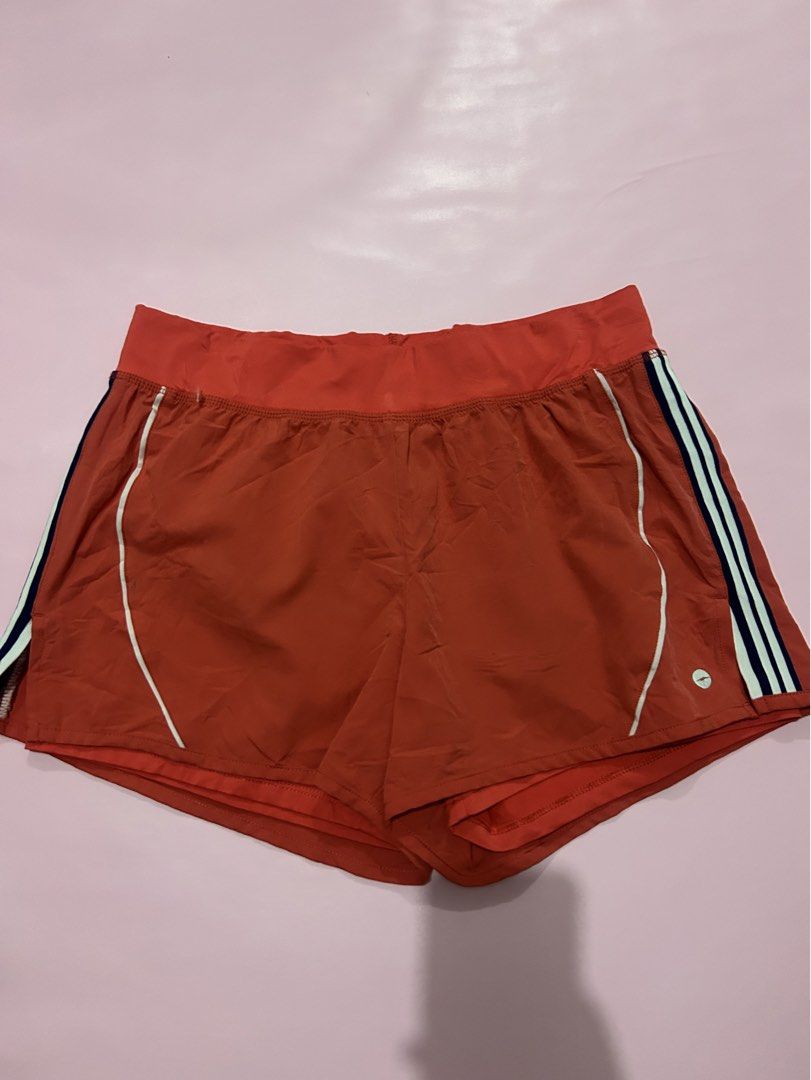 Avia Running Short (Category: Activewear) located in Manila. Submitted by chen_clybelles (Listing ID 1467961245, Image 1). Description: .