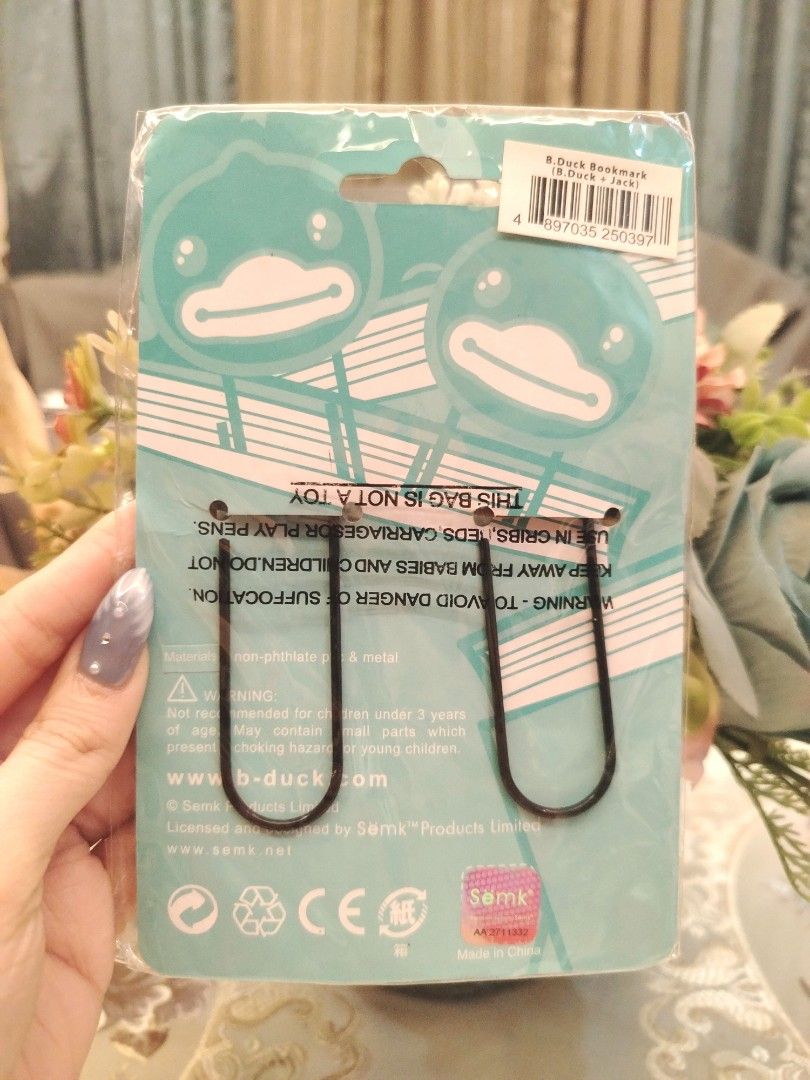 B. Duck × Jack Large Paper Clip Bookmark Set (Category: Stationery & School Supplies) located in San Fernando. Submitted by jpmarketplace2023 (Listing ID 1467925446, Image 3). Description: 💚 All items are authentic from Japan. 💛 MOP: GCash (❌️ GCash Protect) 🩵 MOD: LBC only (❌️ S. Checkout, COD, COP) 💙 Meet-up: Vista Mall, San Fernando, Pampanga 💜 All items are on-hand. 🧡 First to pay gets the item first. ❤️ Breakable items are packed with 