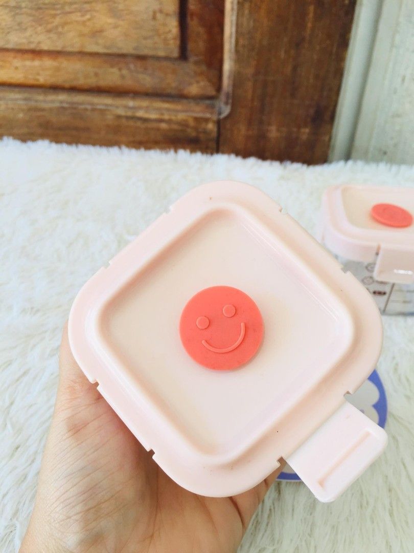 Baby food storage glass (Category: Weaning & Toddler Feeding) located in Tuguegarao City. Submitted by kikay.store.ph30 (Listing ID 1468056583, Image 3). Description: ❗NEW ARRIVAL❗🇱🇷 Baby food storage glass Condition : likenew Price: 180 take all MOP: GCASH, BDO, MOD: SCO FOR SHIPPING PURPOSE, BUS SHIPPING, JNT, LBC ♥️ 1 day reservation ONLY ♥️ No to rush shipping ♥️ No free shipping ♥️ No return no exchange ♥️ No to long reservation, Location: