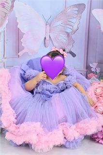 (Category: ) located in . Submitted by zavrias_closet. (Listing ID 1467870361, Image 1). Description: .