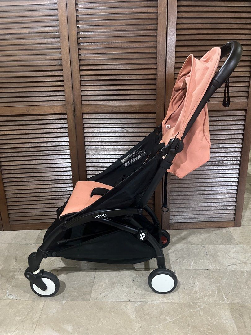 Babyzen Yoyo 2 Stroller (Category: Strollers) located in Quezon City. Submitted by yna0702 (Listing ID 1468057699, Image 3). Description: .