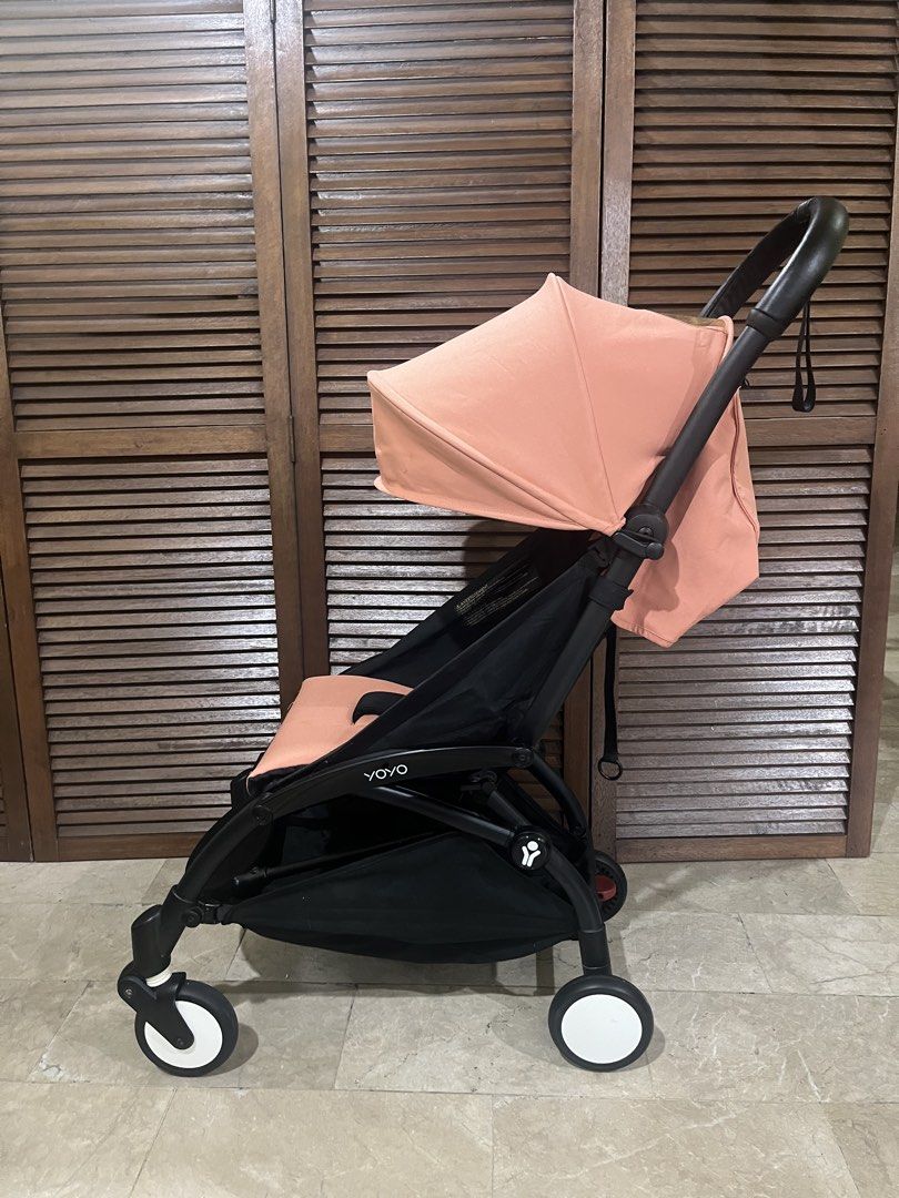 Babyzen Yoyo 2 Stroller (Category: Strollers) located in Quezon City. Submitted by yna0702 (Listing ID 1468057699, Image 2). Description: .