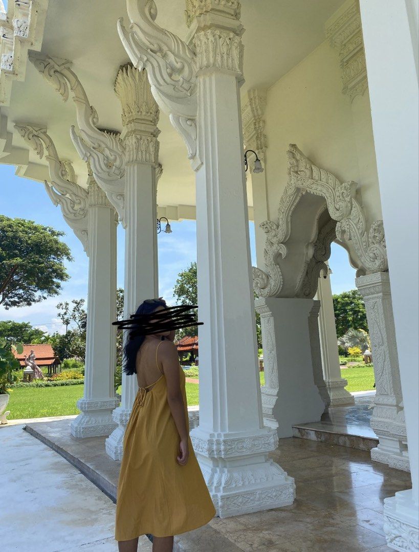 Backless Midi Dress (Category: Dresses) located in Quezon City. Submitted by jmxyz (Listing ID 1467959267, Image 1). Description: - brand: coco cabana - size: medium ‼️ moving out sale 📍 greenfield, mandaluyong.