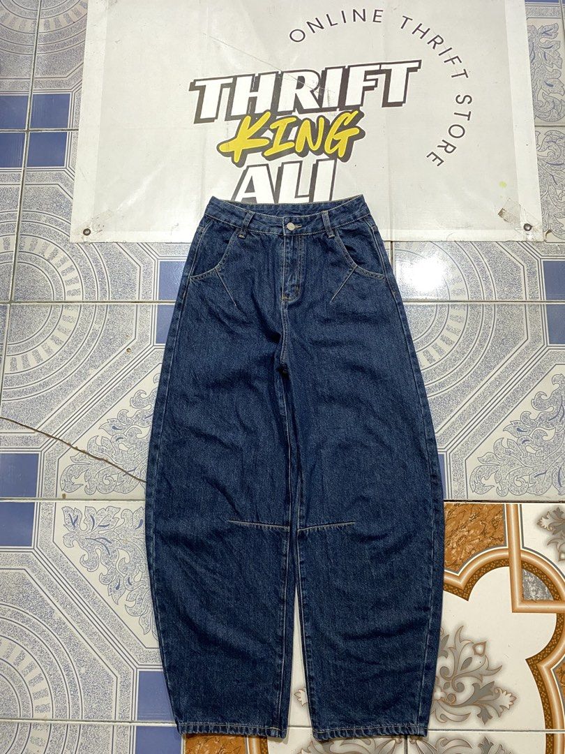 Baggy Barrel Type Pants (Category: Jeans) located in Rosario. Submitted by thrift_king_ali (Listing ID 1467855867, Image 1). Description: Barrel Pants Dimes: W-27 L-40 Leg opening: 8 inches thigh: 13 inches no issue excellent condition 550+sf.