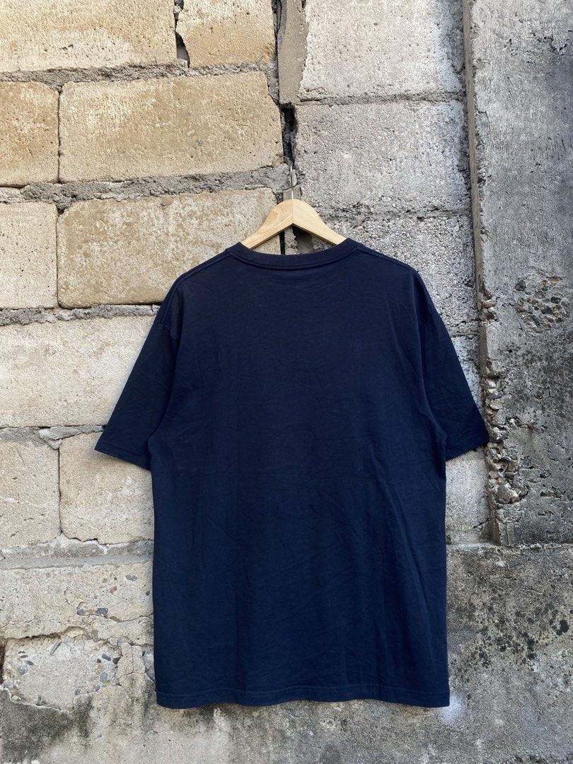 Balenciaga Graphics Tee (Category: Formal Shirts) located in Candaba. Submitted by dejesus.bench17 (Listing ID 1468010863, Image 2). Description: Balenciaga Graphics Fox Tee -Color: Navy Blue -Condition: Excellent -Color rate: 9/10 -Issue: None -Dimes: W21 L28.5 -Price: 599 + ship.