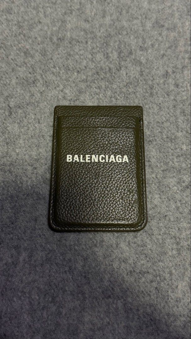 BALENCIAGA Magnet Card Holder (Category: Wallets & Card holders) located in Rizal. Submitted by eecezy2thrift (Listing ID 1467927576, Image 1). Description: Pretty Nito * andiyan na po Details * ang Mahal nito ha, search nyo nalang po * BEST OFFER Po( Game) 🫣☺️. 📌 𝗜𝗠𝗣𝗢𝗥𝗧𝗔𝗡𝗧 𝗡𝗢𝗧𝗘 ☟︎. 🚨◎ 𝗗𝗜𝗦𝗖𝗟𝗔𝗜𝗠𝗘𝗥: 𝗜 𝗵𝗲𝗿𝗲𝗯𝘆 𝗱𝗲𝗰𝗹𝗮𝗿𝗲 𝘁𝗵𝗮𝘁 𝗶 𝗱𝗼 𝗻𝗼𝘁 𝗼𝘄𝗻 𝘁𝗵𝗲 𝗿𝗶𝗴𝗵𝘁𝘀 𝗼𝗳 𝗮𝗻𝘆 𝗼𝗳 𝘁𝗵𝗲 𝗯𝗿𝗮𝗻𝗱𝘀 𝗹𝗶𝘀