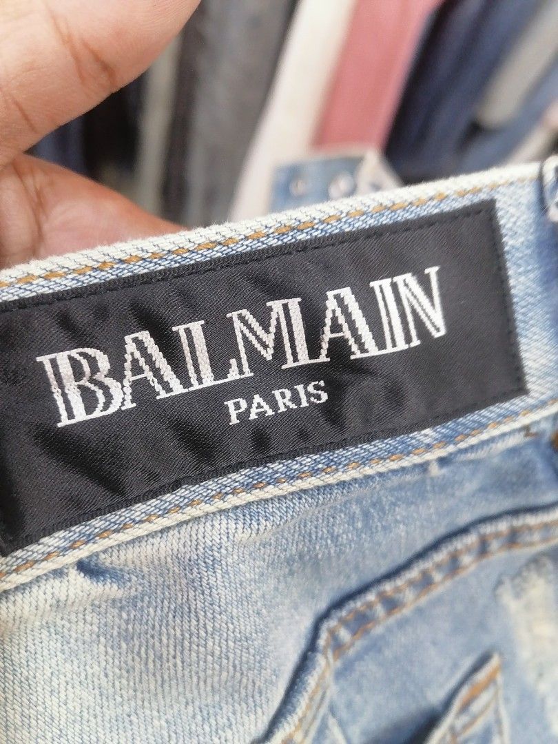 Balmain (Category: Jeans) located in San Carlos City. Submitted by apyogone (Listing ID 1467924326, Image 3). Description: Balmain Dimes Waistline 36 Length 38 Hem 7 Excellent condition.