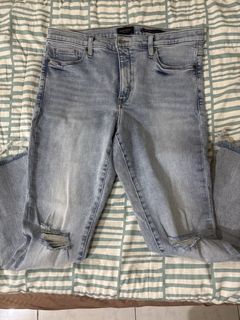 (Category: ) located in . Submitted by pnkcshmr (Listing ID 1467959036, Image 1). Description: .