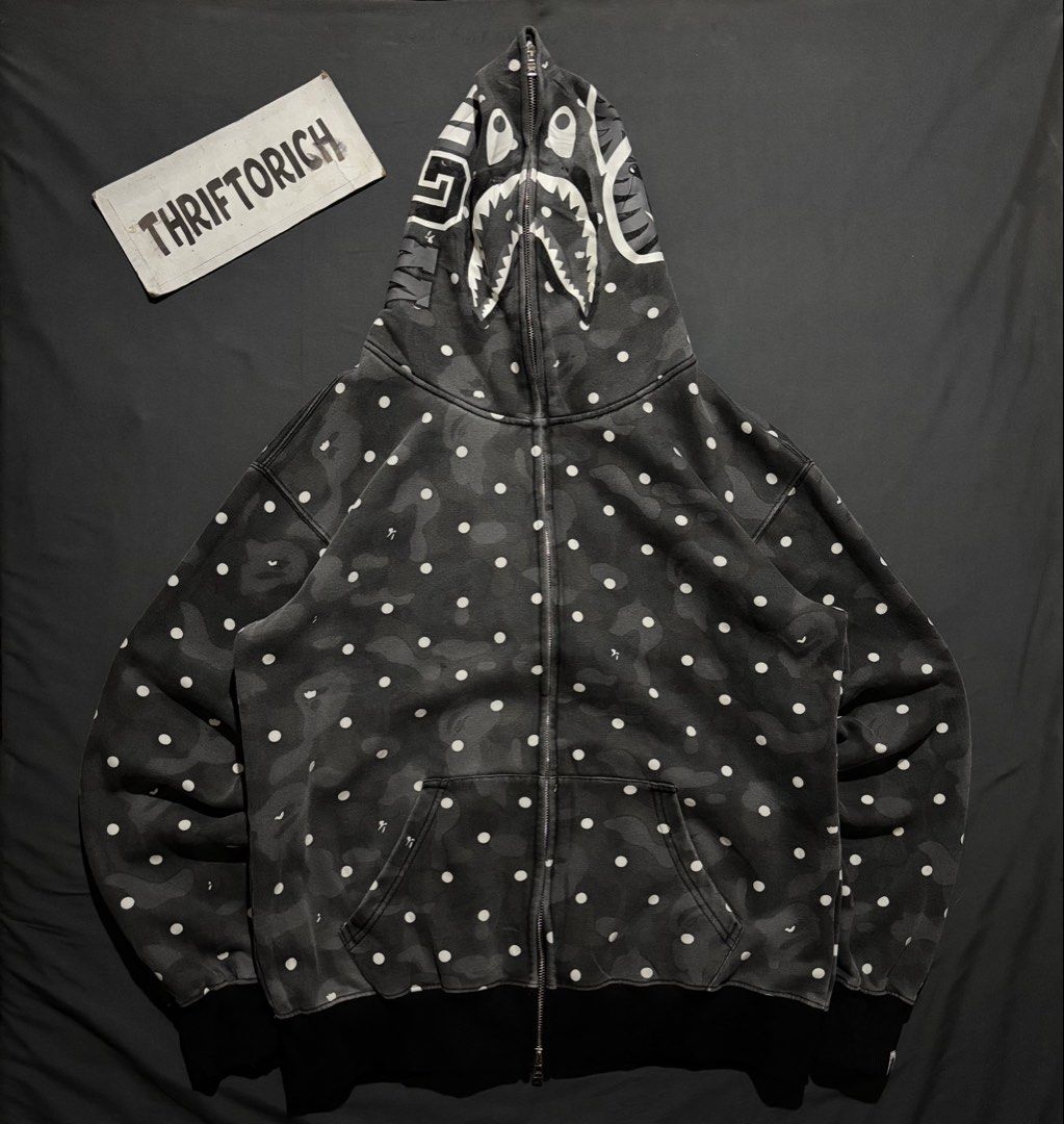 BAPE SHARK FULL ZIP HOODIE (Category: Hoodies) located in Taytay. Submitted by dwinsapparel (Listing ID 1467935464, Image 1). Description: BAPE SHARK FULL ZIP HOODIE W-25 L-28 GOOD CONDITION NEED WASH COMPLETE TAGS.