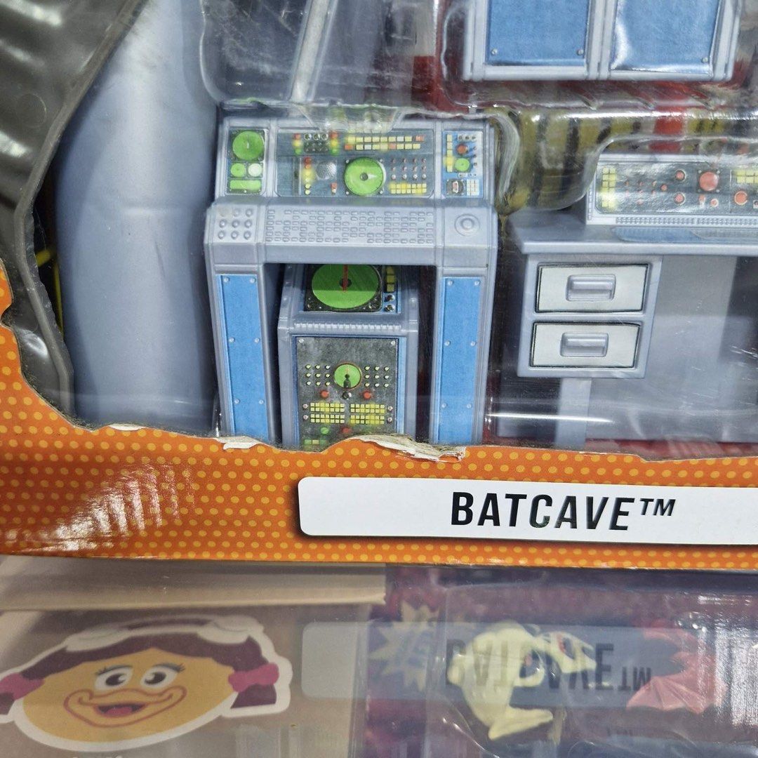 Batman Classic TV Series BATCAVE (Category: Figurines & Statues) located in Quezon City. Submitted by treshermanasonlineshoppe (Listing ID 1467978908, Image 2). Description: 📌 Please Read Before Messaging: I appreciate serious buyers only. ❗ No lowballers – prices are already reasonable. ❗ No excessive questions – if you’re not ready to buy, please don’t waste time. ❗ All photos are posted – kindly refrain from asking for more. ❗️ Pass sa puro k