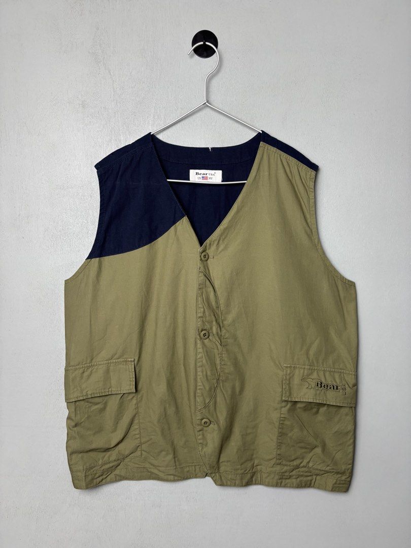 Bear USA Olive Green/Blue Utility Vest (Category: Vests) located in Mandaluyong City. Submitted by fellas_ph (Listing ID 1467938853, Image 1). Description: Excellent condition No issues Size M 21.5" Width 25.5" Length.
