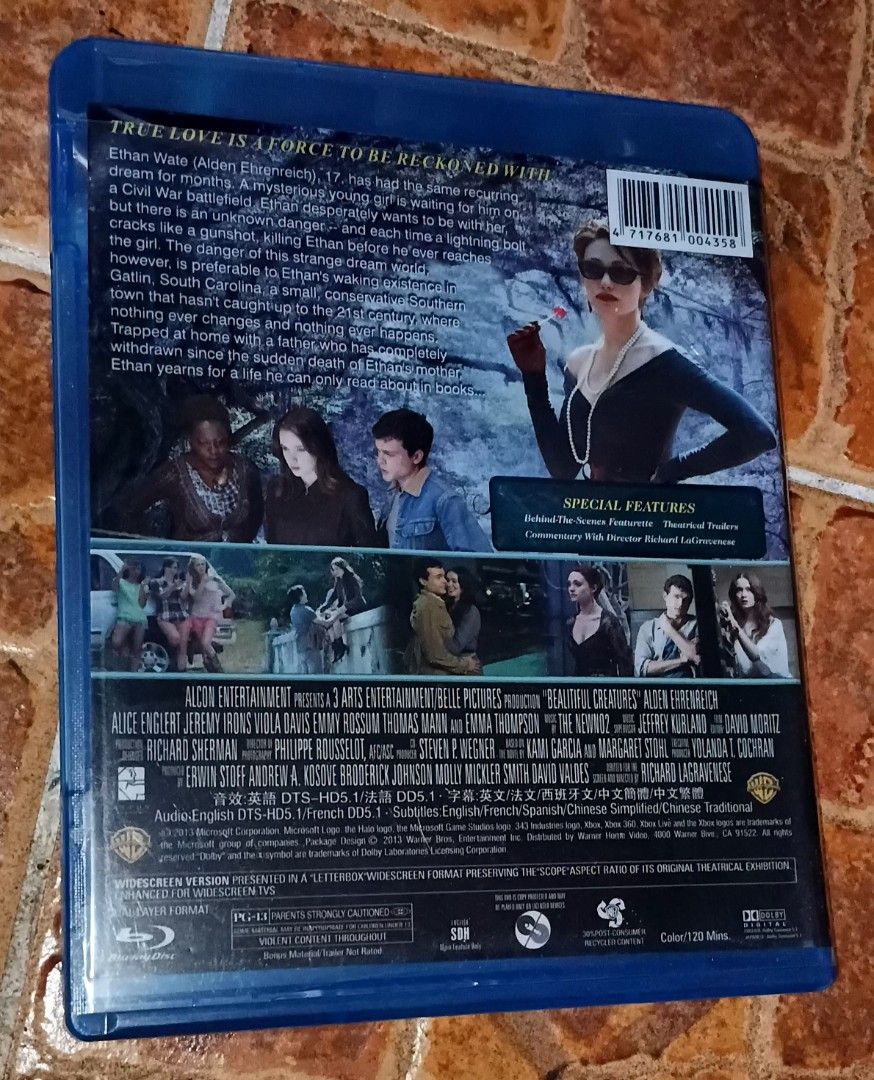 Beautiful Creatures Blu-ray Movie (Category: CDs & DVDs) located in Quezon City. Submitted by dancatz (Listing ID 1467902253, Image 3). Description: □ P 100.00 - Title: Beautiful Creatures (Warner Bros Supernatural Romance) - Format: Original Blu-ray - Cast: Alden Ehrenreich, Alice Englert, Jeremy Irons, Viola Davis, Emma Thompson - Director: Richard LaGravenese - Run Time: 120 minutes - Audio: English DTS-HD5.1, French DD5.1 - Subtitles: English
