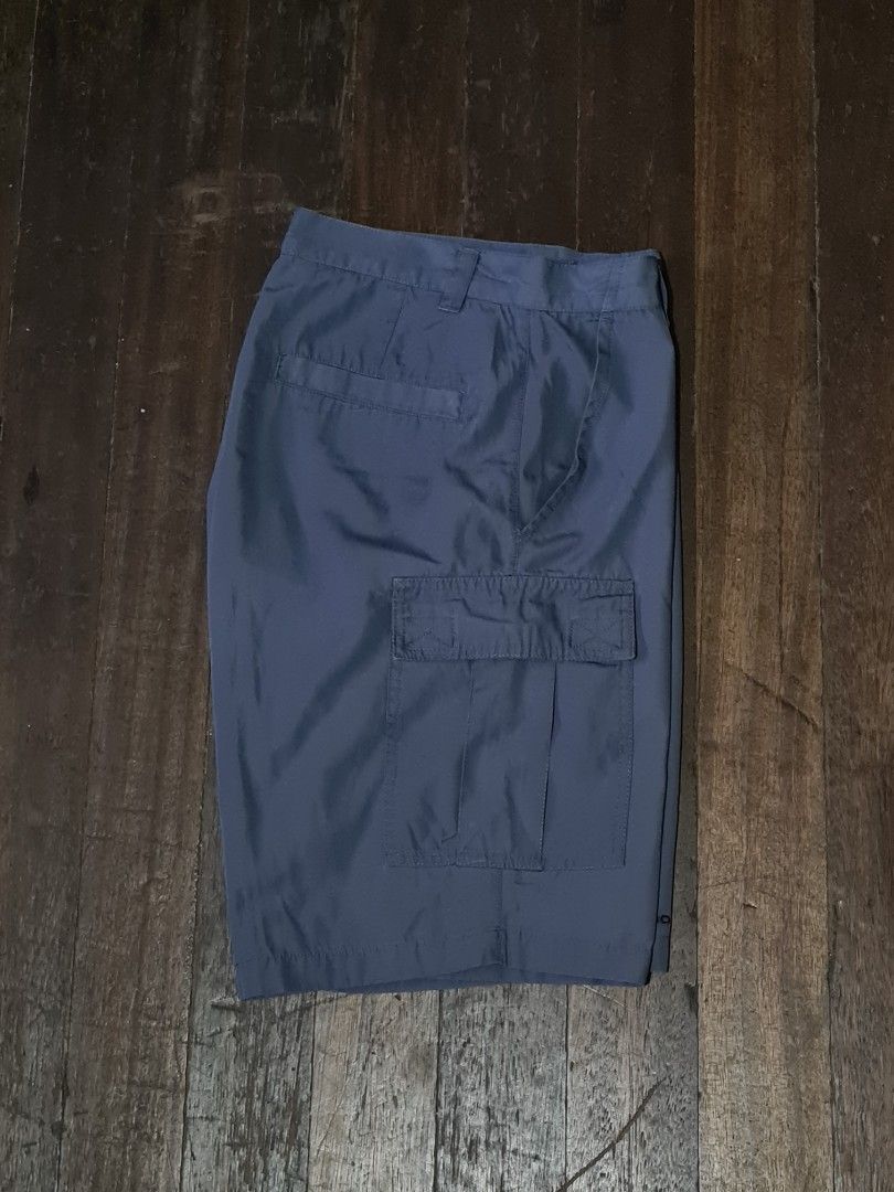 Belowzero Trekking Shorts (Category: Shorts) located in Pateros City. Submitted by paoef (Listing ID 1467941133, Image 3). Description: Belowzero Nylon Trekking Shorts - Medium on tag - Greyish blue - 5 pockets - Water-resistant nylon - YKK zipper W: 16 L: 19 H: 10.5.