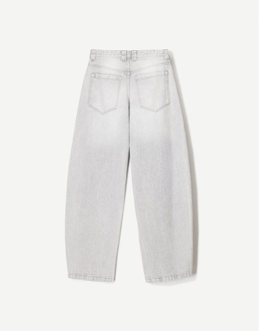 Bershka Grey Barrel Jeans (Category: Jeans) located in Bocaue. Submitted by vanessaolmedo (Listing ID 1467846162, Image 2). Description: Like new Used twice lang Size Eur 42 on etiketa Good fit for 32”-34” waist.