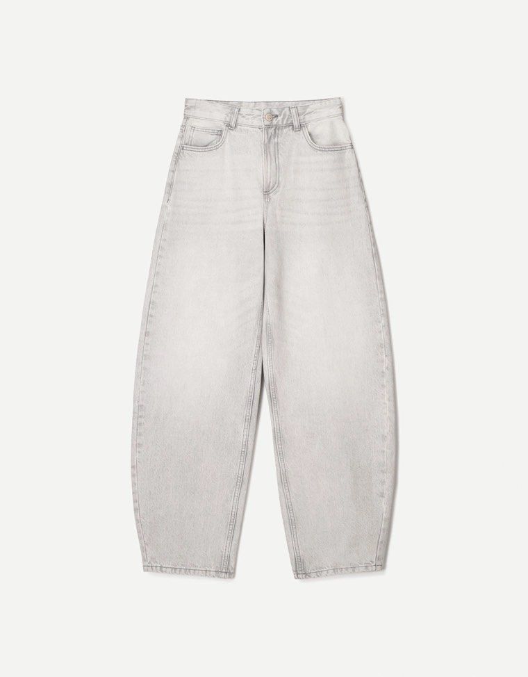 Bershka Grey Barrel Jeans (Category: Jeans) located in Bocaue. Submitted by vanessaolmedo (Listing ID 1467846162, Image 1). Description: Like new Used twice lang Size Eur 42 on etiketa Good fit for 32”-34” waist.