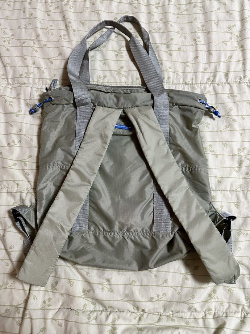 Beyond The Vines ParaPack 001 in Sage (Category: Tote Bags) located in Quezon City. Submitted by ysabelmagno (Listing ID 1467932465, Image 2). Description: RFS: Used only a couple times - SRP is ₱4,690 - Price slightly negotiable - Made of recycled ripstop nylon which makes it super lightweight - Fits upto 13" laptop + it's water resistant! - Convertible into a tote or backpack + foldable into its pocket - Purchased late 2025 in BTV Megamall 📍Me