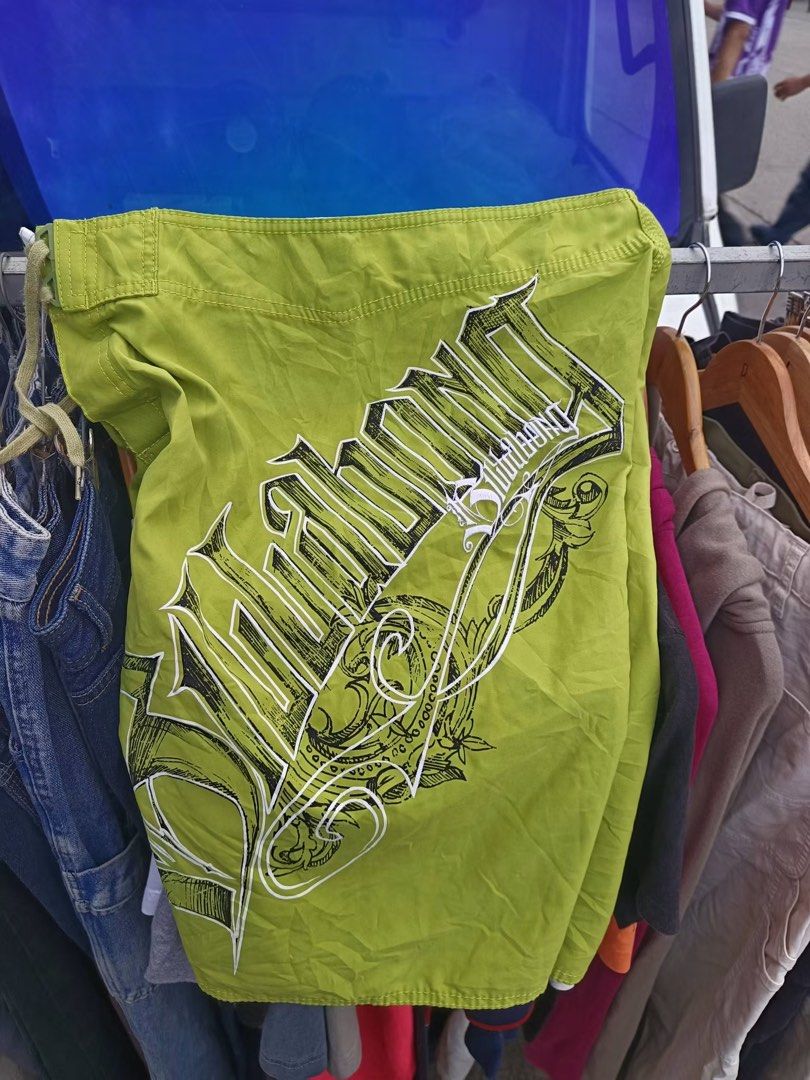 BILLABONG BOARD SHORTS (Category: Swim Trunks & Board Shorts) located in Davao. Submitted by meta_thrift (Listing ID 1467929870, Image 2). Description: size 30.
