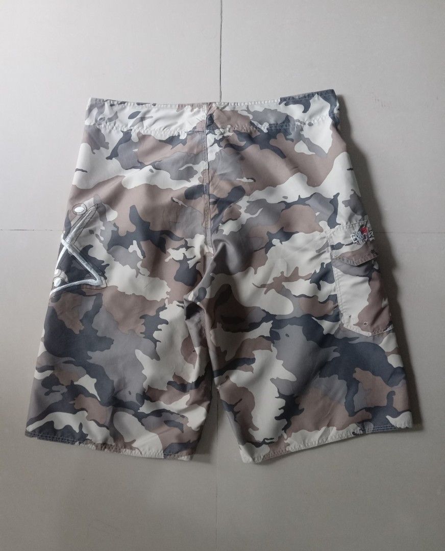 Billabong boardshort (Category: Shorts) located in Akbar. Submitted by bethlehema07352 (Listing ID 1467852571, Image 3). Description: .