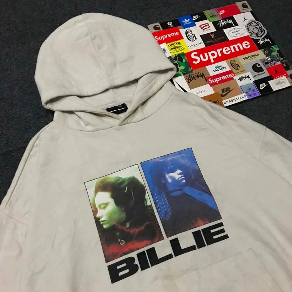 Billie Eilish Hoodie (Category: Hoodies) located in Manila. Submitted by ayskrim_ (Listing ID 1468051198, Image 2). Description: - Official Billie Eilish 2024 Lash Music merchandise from Cotton On - Color: Off-white / cream - Size: L-XL - Dimes: 26.5x27.