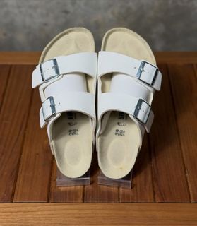 (Kategori: ) berada di . Dikirim oleh birkenstock_second (ID iklan 1468032294, Gambar 1). Deskripsi: .