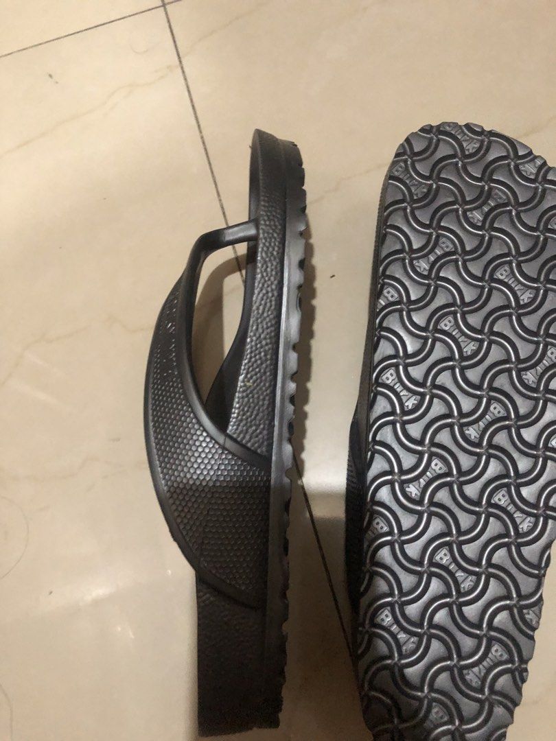 Birkenstock Eva (Category: Slippers & Slides) located in Muntinlupa City. Submitted by ybmcloset2230 (Listing ID 1467959424, Image 3). Description: 🩴 Product Info These are Birkenstock Honolulu EVA flip-flops — lightweight, waterproof, and easy to clean, perfect for beach/pool/everyday wear. Made in Germany ✅ 📏 Size Guide • 43 = EU size • 280 = foot length in mm • M10 = Men's US size 10 .
