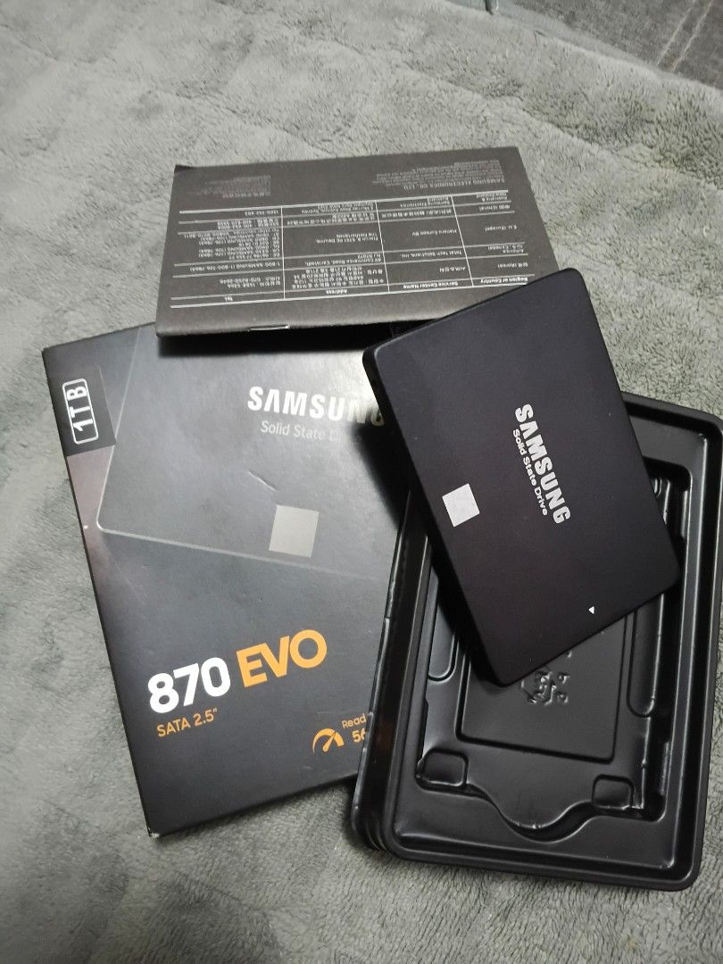 BLACK AND WHITE THEME GAMING PC (Category: Desktops) located in Quezon City. Submitted by silverflower.b24d49 (Listing ID 1467853712, Image 3). Description: 🔥 GAMING & PRODUCTIVITY PC FOR SALE 🔥 Powerful PC for gaming, streaming, multitasking, and rendering! Built with a Ryzen 7 processor, 16GB graphics card, and 32GB RAM for excellent performance. 💻 FULL SPECS CPU: AMD Ryzen 7 5700X (Brand New) Motherboard: ASUS TUF B450M GPU: ASUS Prime RX 9