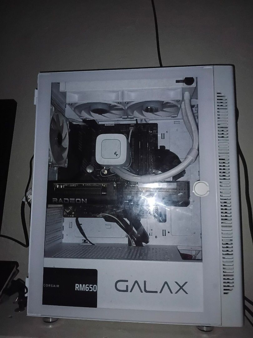 BLACK AND WHITE THEME GAMING PC (Category: Desktops) located in Quezon City. Submitted by silverflower.b24d49 (Listing ID 1467853712, Image 1). Description: 🔥 GAMING & PRODUCTIVITY PC FOR SALE 🔥 Powerful PC for gaming, streaming, multitasking, and rendering! Built with a Ryzen 7 processor, 16GB graphics card, and 32GB RAM for excellent performance. 💻 FULL SPECS CPU: AMD Ryzen 7 5700X (Brand New) Motherboard: ASUS TUF B450M GPU: ASUS Prime RX 9