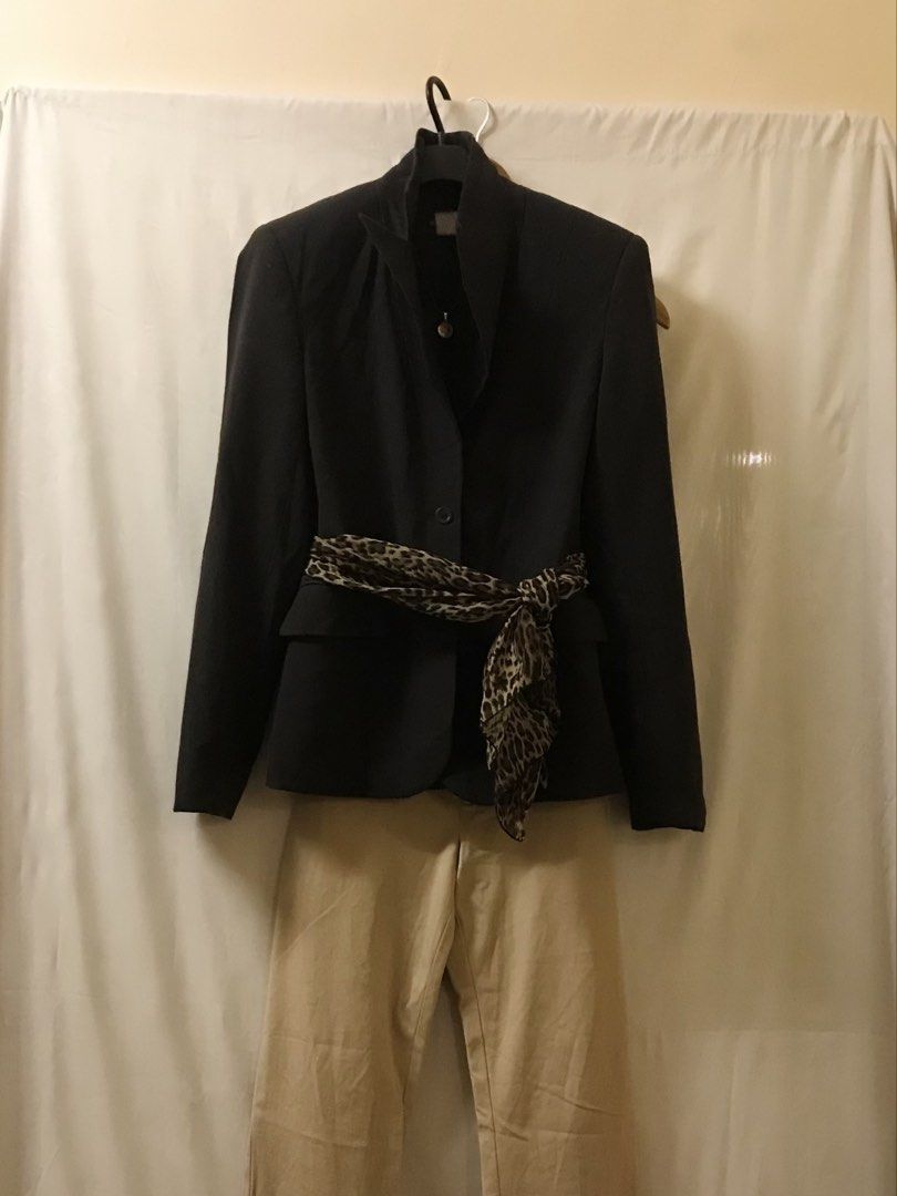 Black classy blazer (Category: Coats, Jackets and Outerwear) located in Manila. Submitted by 414studio (Listing ID 1468044235, Image 2). Description: Medium Good quality In good condition (Scarf and accessories are not included) .