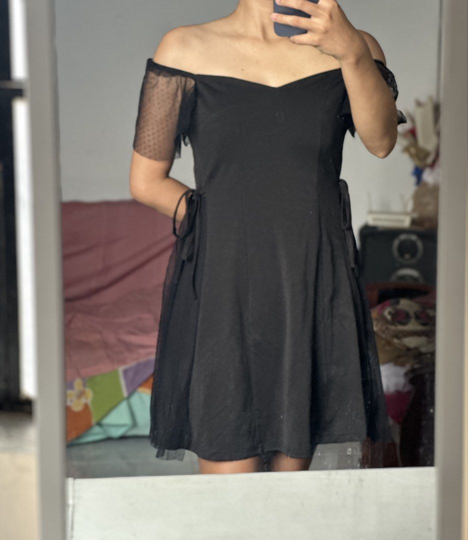 Black Dress (Category: Dresses) located in Baler. Submitted by swiftieversion13 (Listing ID 1467899233, Image 2). Description: can fit to Xs to S size!.