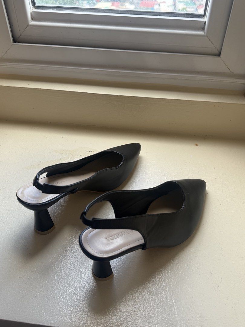 Black Heels (2 inches) (Category: Heels) located in Manila. Submitted by katsuwina (Listing ID 1467888108, Image 1). Description: Black Heels — tiktok shop — 2 inches — never used —rfs: declutter .