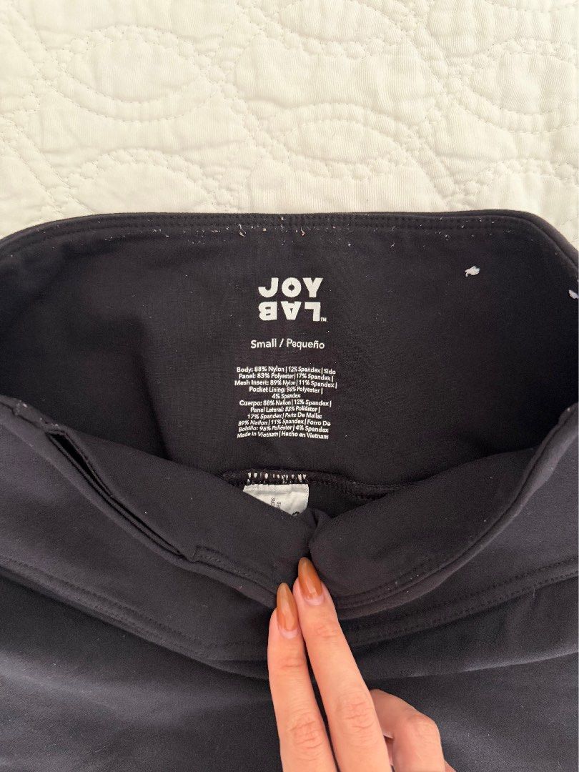 Black Joy Lab Leggings (Category: Activewear) located in Quezon City. Submitted by kelangot (Listing ID 1467903492, Image 3). Description: Selling this item in good condition! Brand: joy lab Size: small Condition: worn a few times Color: black RFS: decluttering 📦 Shipping: C/O buyer 💸 Payment: GCash, BPI, or GoTyme Feel free to message me for inquiries Strictly no cancellations, returns, or refunds. Happy shopping! ♡.