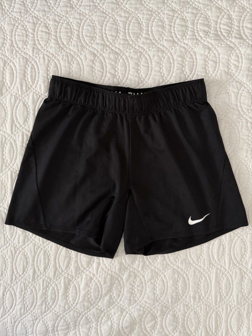 Black Nike Running Shorts (Category: Activewear) located in Quezon City. Submitted by kelangot (Listing ID 1467905273, Image 1). Description: Selling this item in great condition! Brand: nike Size: xs Condition: worn only twice or thrice Color: black RFS: decluttering 📦 Shipping: C/O buyer 💸 Payment: GCash, BPI, or GoTyme Feel free to message me for inquiries Strictly no cancellations, returns, or refunds. Happy shopping! ♡.
