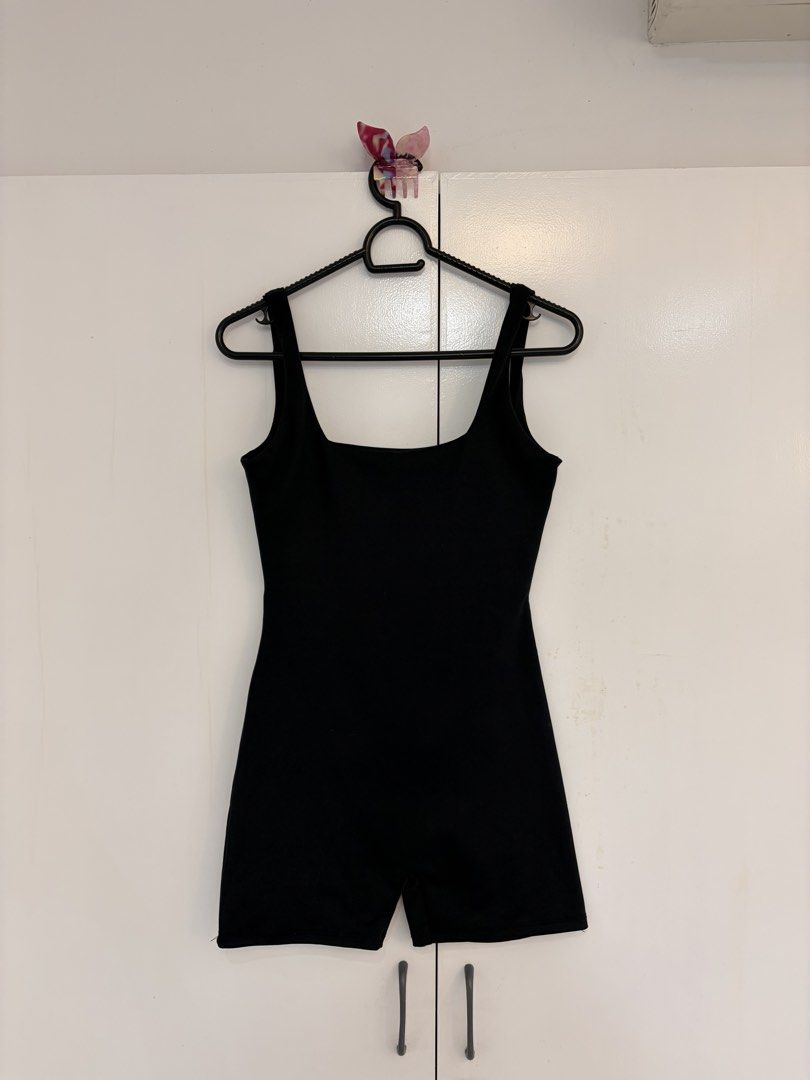 Black Square Neck Onesie (Category: Rompers) located in Quezon City. Submitted by prelovedbynxkole (Listing ID 1467880417, Image 1). Description: - Color: Black - Style: Sleeveless romper with built-in biker shorts & square neckline, low back - Fit: Form-fitting with great stretch, hugs the body comfortably - Ideal for: Workouts or casual days out.