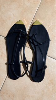 (Category: ) located in . Submitted by eynjlin (Listing ID 1468010038, Image 1). Description: .