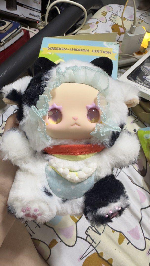 Blind Box Figurine (Category: Designer & Blind Box Toys) located in Quezon City. Submitted by toyyytopia (Listing ID 1468029502, Image 2). Description: WYSIWYG.