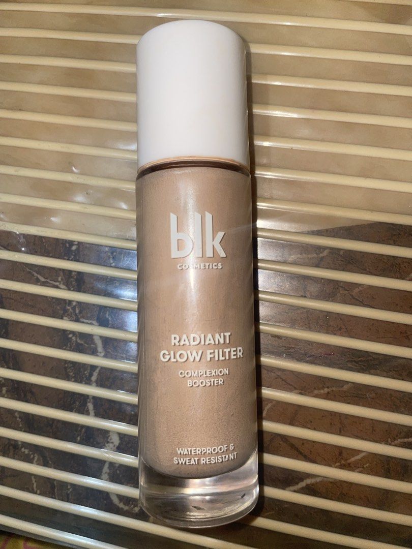 blk cosmetics Radiant Glow Filter Complexion Booster (Category: Makeup) located in Manila. Submitted by banopeyeo (Listing ID 1467973528, Image 1). Description: in shade oat - 65% full - bought sa mall at full price - rfs: not my shade anymore.