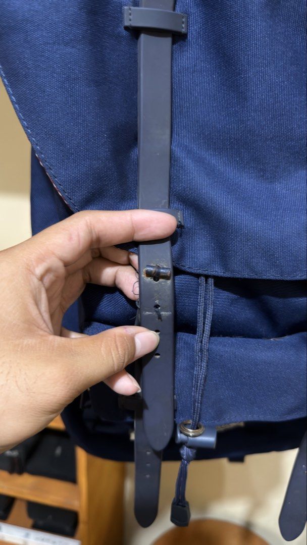 BLUE HERSCHEL BAG (Category: Backpacks) located in Manila. Submitted by urban.vintage (Listing ID 1467976606, Image 2). Description: ISSUE: SEE THE PICS FOR ISSUE (NEED WASH) MOP :GCASH (NO COD) SHIP VIA: LALAMOVE & J&T LOCATION: PASIG CITY .
