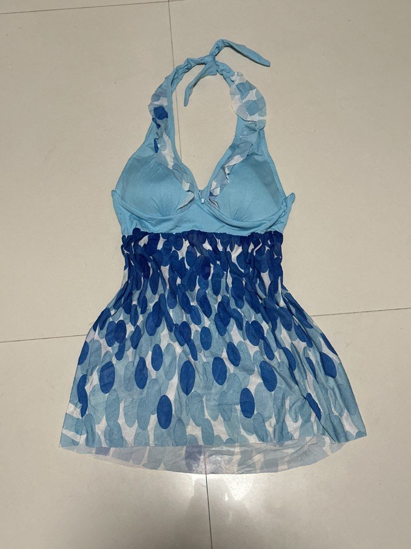 Blue Swimwear Halter Top (Category: Swim Top & Rash Guards) located in Manila. Submitted by velaiyara (Listing ID 1467965690, Image 1). Description: small-semi large loose garter sa likod for small.