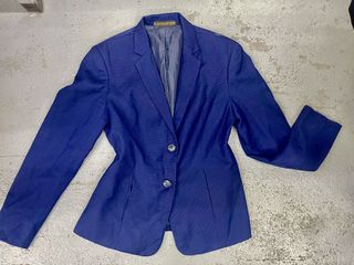 (Category: ) located in . Submitted by grazcloset (Listing ID 1467889507, Image 1). Description: .