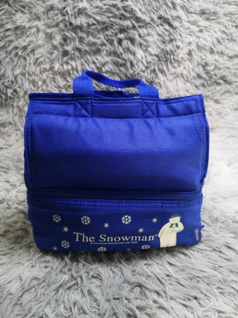 Blue Zipper Closure Insulated Tote Bag (Category: Tote Bags) located in Santa Cruz. Submitted by jmy_surplus.2 (Listing ID 1467993065, Image 1). Description: Size ; L - 10 W - 10.6 Color ; Blue Type ; Tote Bag Brand ; No brand Material ; Nylon Style ; Blue Insulated Tote Bag LG 116 JMY 3 Batch #225.