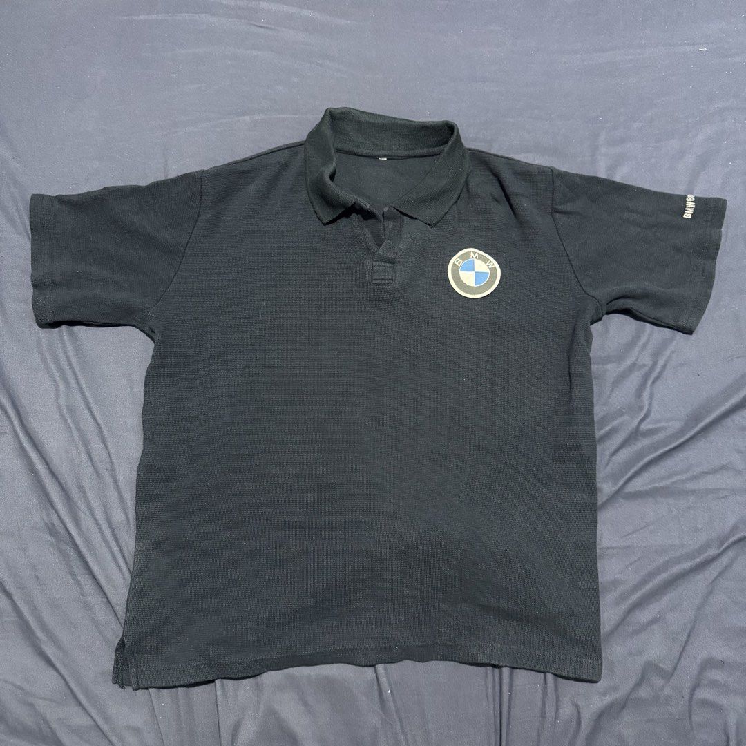 BMW Polo Shirt (Category: Tshirts & Polo Shirts ) located in Quezon City. Submitted by mixpickz.qc (Listing ID 1468043234, Image 1). Description: Navy Blue BMW polo shirt Embroidered logo No tag/cut tag Dimensions 22/25 1 pinhole 9/10 color rate.