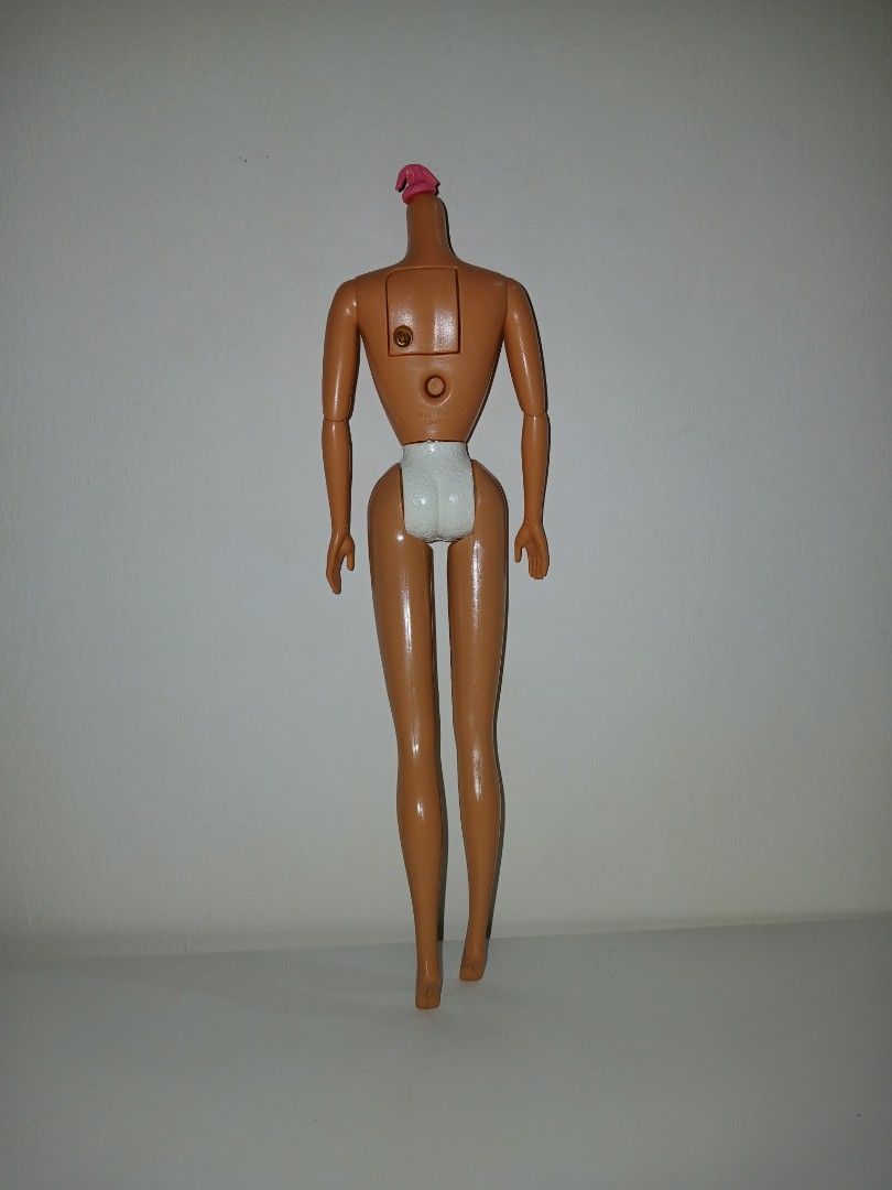 Body Donor barbie China 1966 (Category: Action & Battle Toys) located in Subic. Submitted by frncnjntmr22 (Listing ID 1468051063, Image 2). Description: this is only a donor bodyfor DIY and already try restested not working..