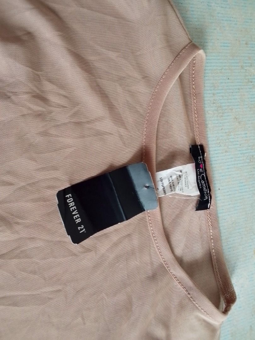 Bodysuit US BNEWTAG (Forever 21) (Category: Others Tops) located in Los Banos. Submitted by mania-62906 (Listing ID 1467871936, Image 2). Description: Authentic. US Small.