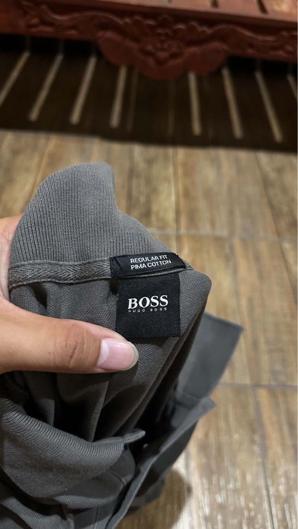 BOSS GREY (Category: Tshirts & Polo Shirts ) located in Manila. Submitted by urban-vintage_2 (Listing ID 1467855078, Image 2). Description: ISSUE: NONE ( NEED WASH ) MOP :GCASH ( NO COD ) SHIP VIA : LALAMOVE & J&T LOCATION : PASIG CITY LENGTH : 31 WIDTH : 25 .