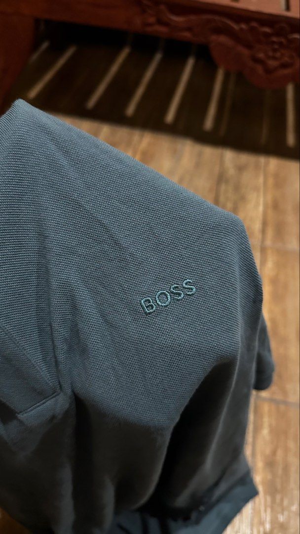 BOSS POLO SHIRT (Category: Tshirts & Polo Shirts ) located in Manila. Submitted by urban-vintage_2 (Listing ID 1467850898, Image 2). Description: ISSUE: UNDERARM STAIN ( NEED WASH ) MOP :GCASH ( NO COD ) SHIP VIA : LALAMOVE & J&T LOCATION : PASIG CITY LENGTH : 29 WIDTH : 24.5 .