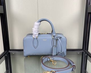 (Category: ) located in . Submitted by hypebags_sg (Listing ID 1467903840, Image 1). Description: .