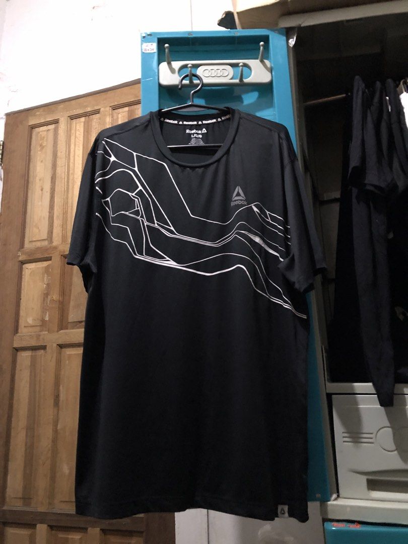 Brand New Imported Reebok Performance Tee — US Exclusive Release (Category: Tshirts & Polo Shirts ) located in San Juan, La Union. Submitted by declutteringog7 (Listing ID 1468041228, Image 2). Description: Brand New Imported Reebok Performance Tee — US Release ₱1,000 lp Category: Men’s Tops > T-Shirts ✨ Details • Brand: Reebok • Size: Large (L/G/G) — US Fit, slightly loose cut • Material: 94% Recycled Polyester / 6% Spandex — lightweight, smooth